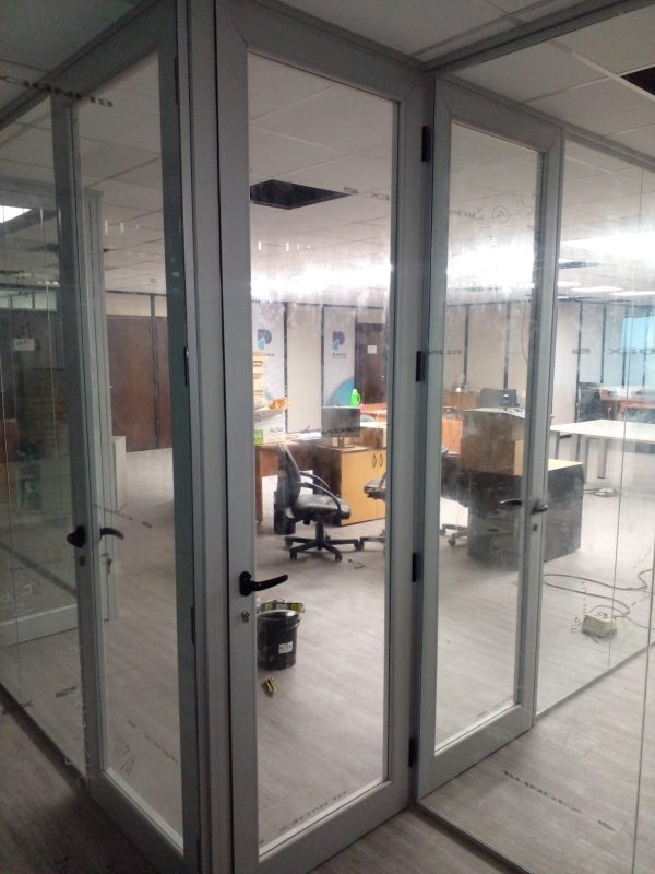 Cerramientos de Vidrio Laminado a medida - Imagen 2